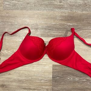 NWOT Victoria Secret 36C Bra